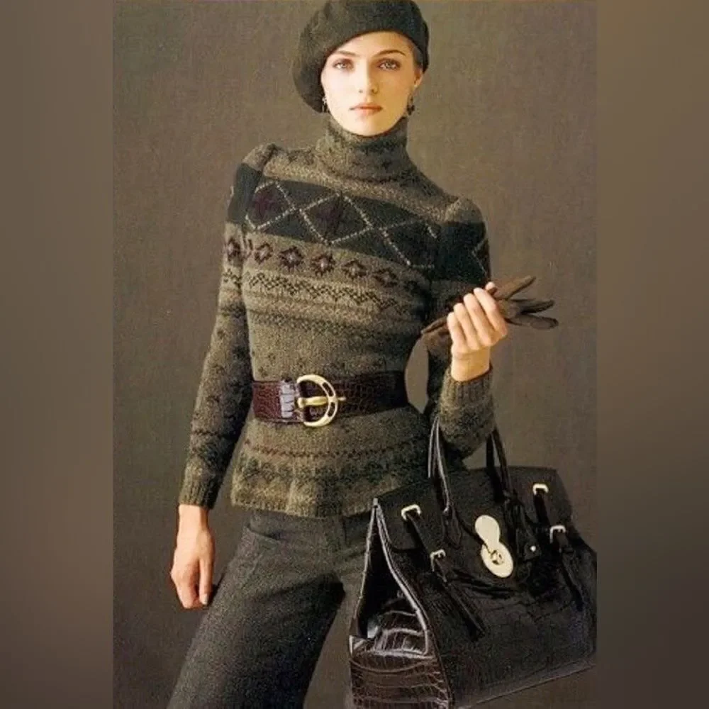 *Vintage Fall 2006 Runway Collection Brown Alligator Brass Buckle Contour Belt - Picture 1 of 16